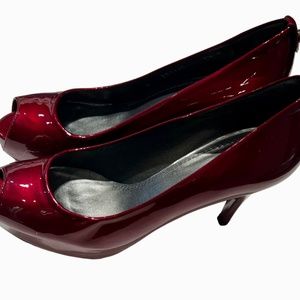 Stuart Weitzman Womens Red Patent Peep Toe 4”,High Heel Shoe 7.5M, Platform